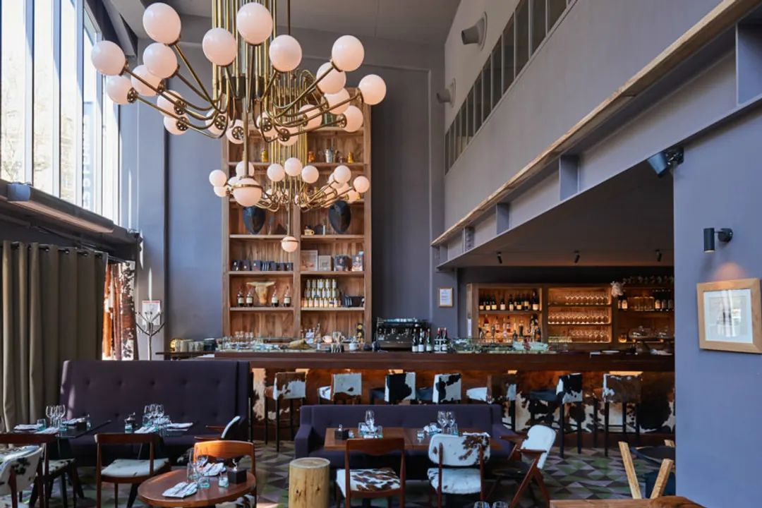 La Table D’Hugo Desnoyer Restaurant paris