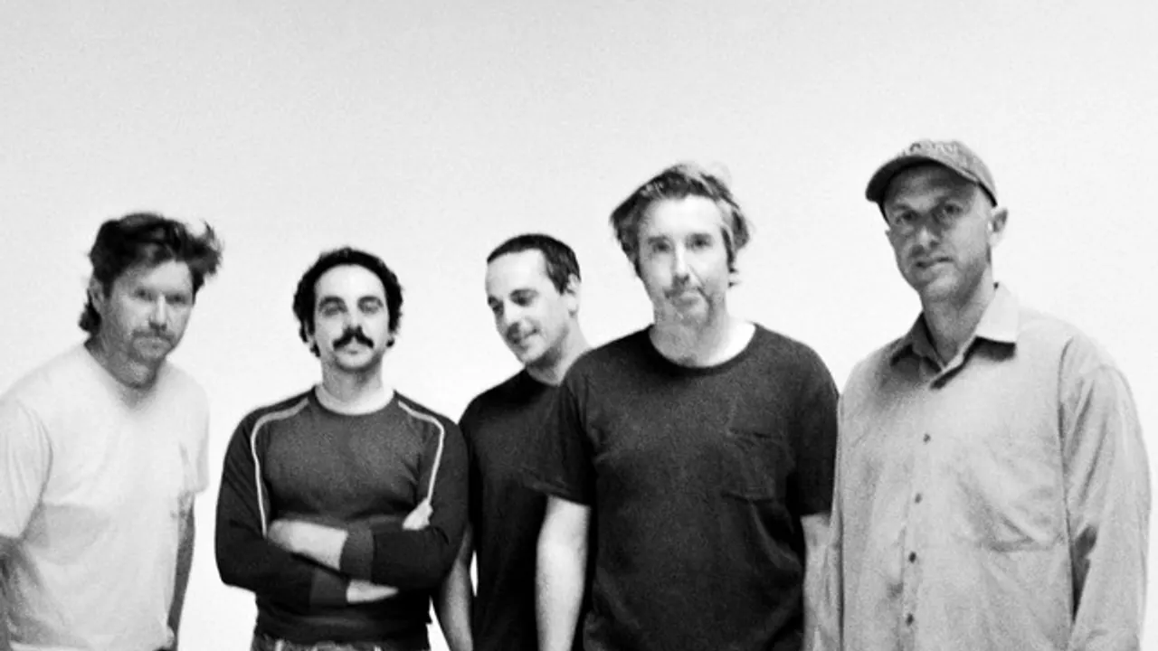ROLLING BLACKOUTS COASTAL FEVER