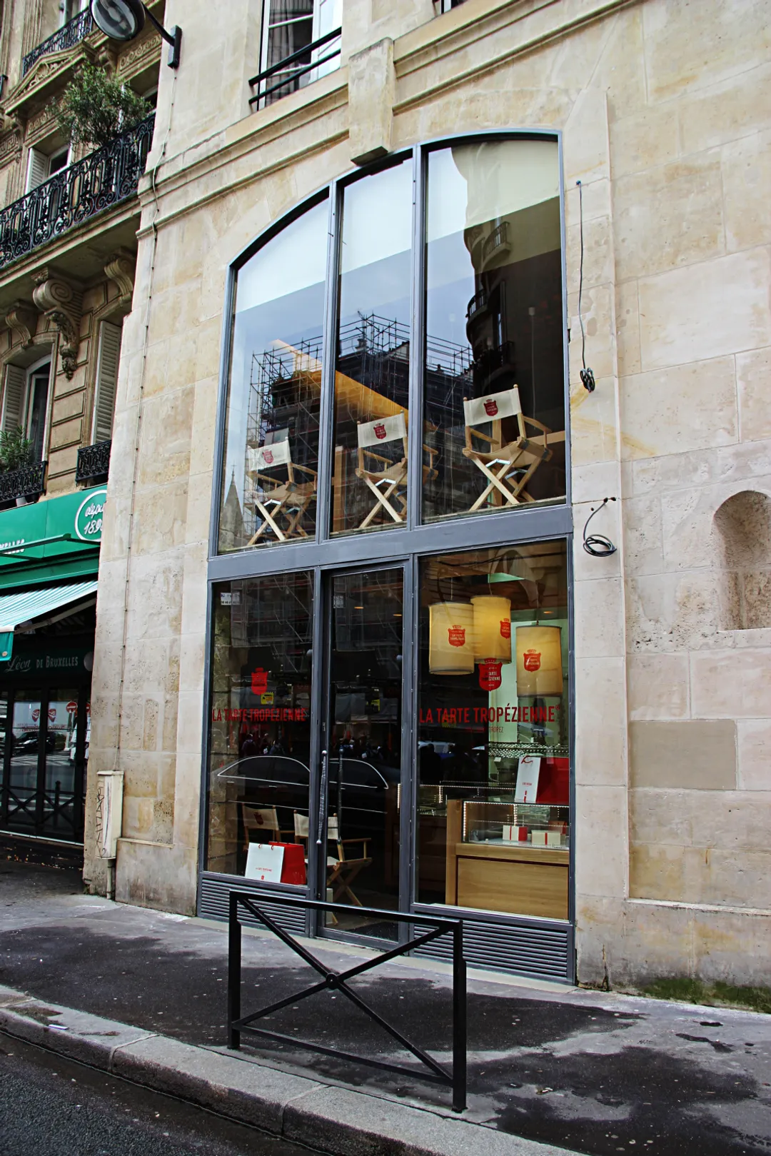 La Tarte Tropézienne Restaurant Shop Paris