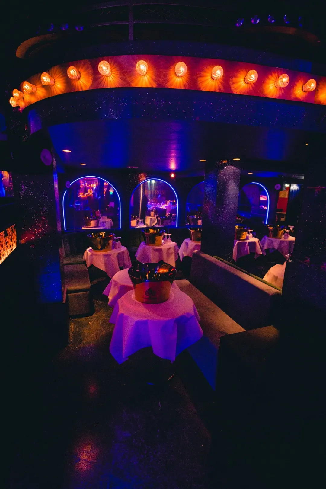 Alma Club Montaigne Club Paris