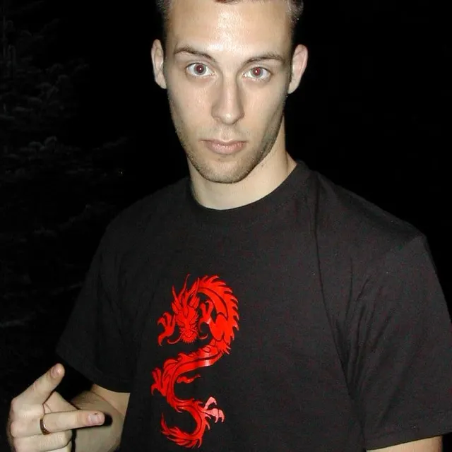 Damien M