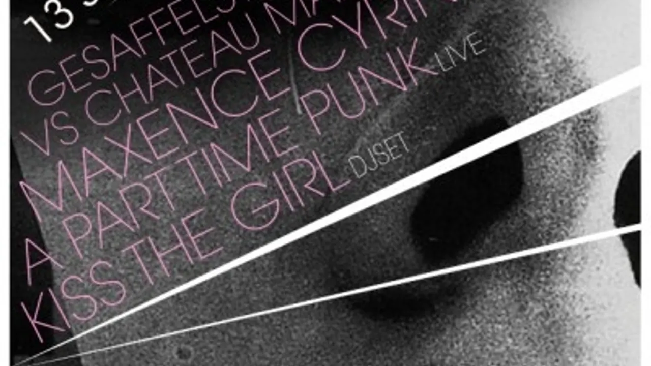 Kiss The Girl 3