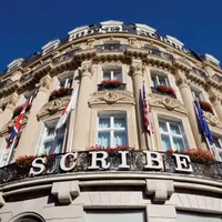 Hotel S