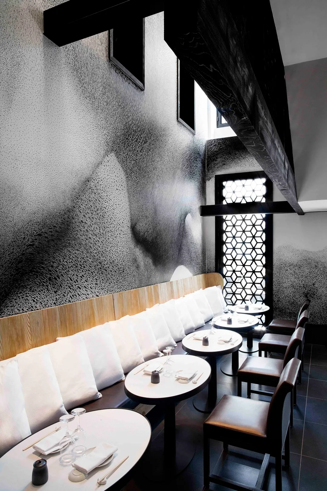 Les Bacchantes Restaurant Paris