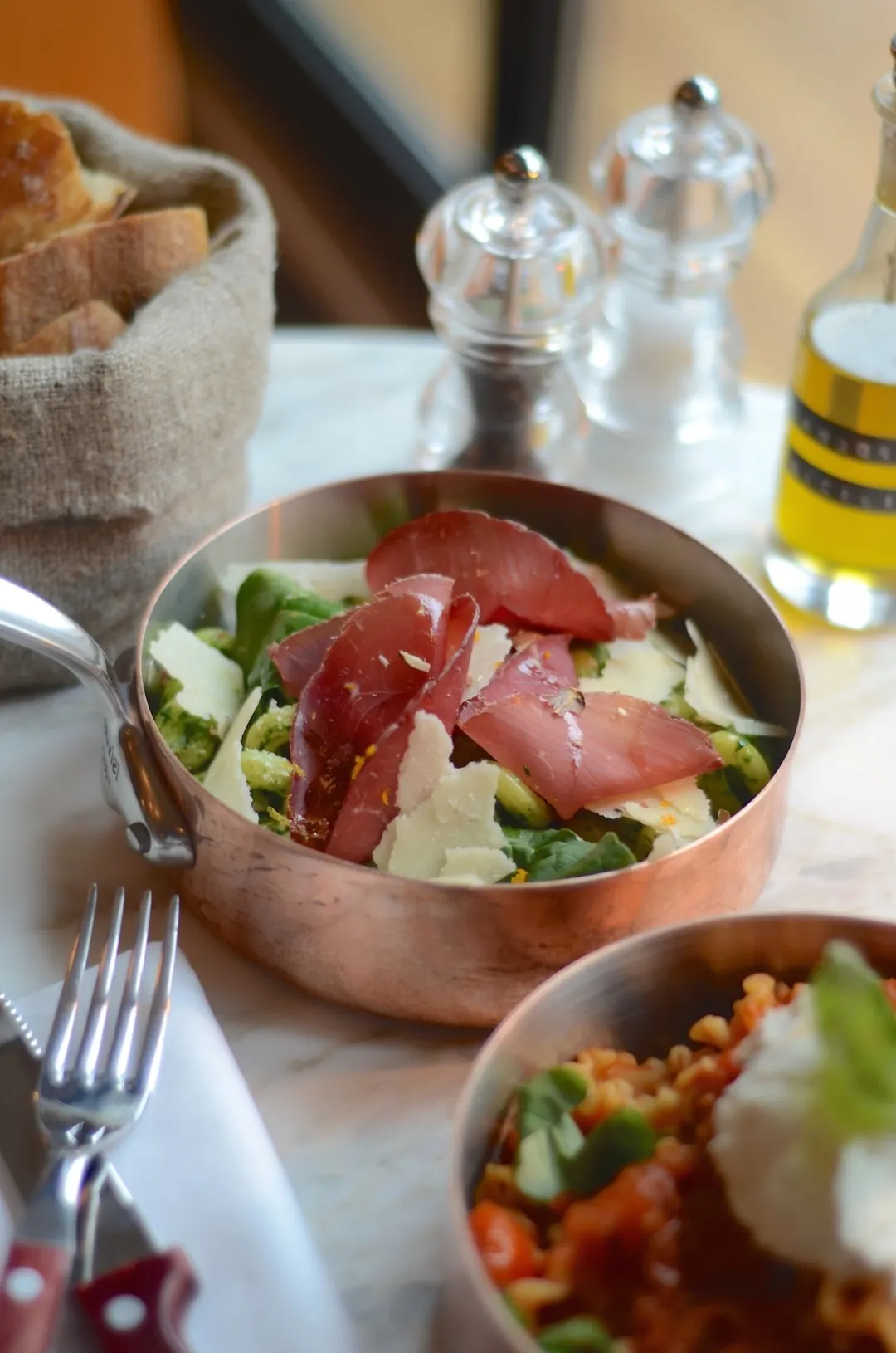 East Mamma Restaurant Paris