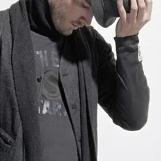 Damien V