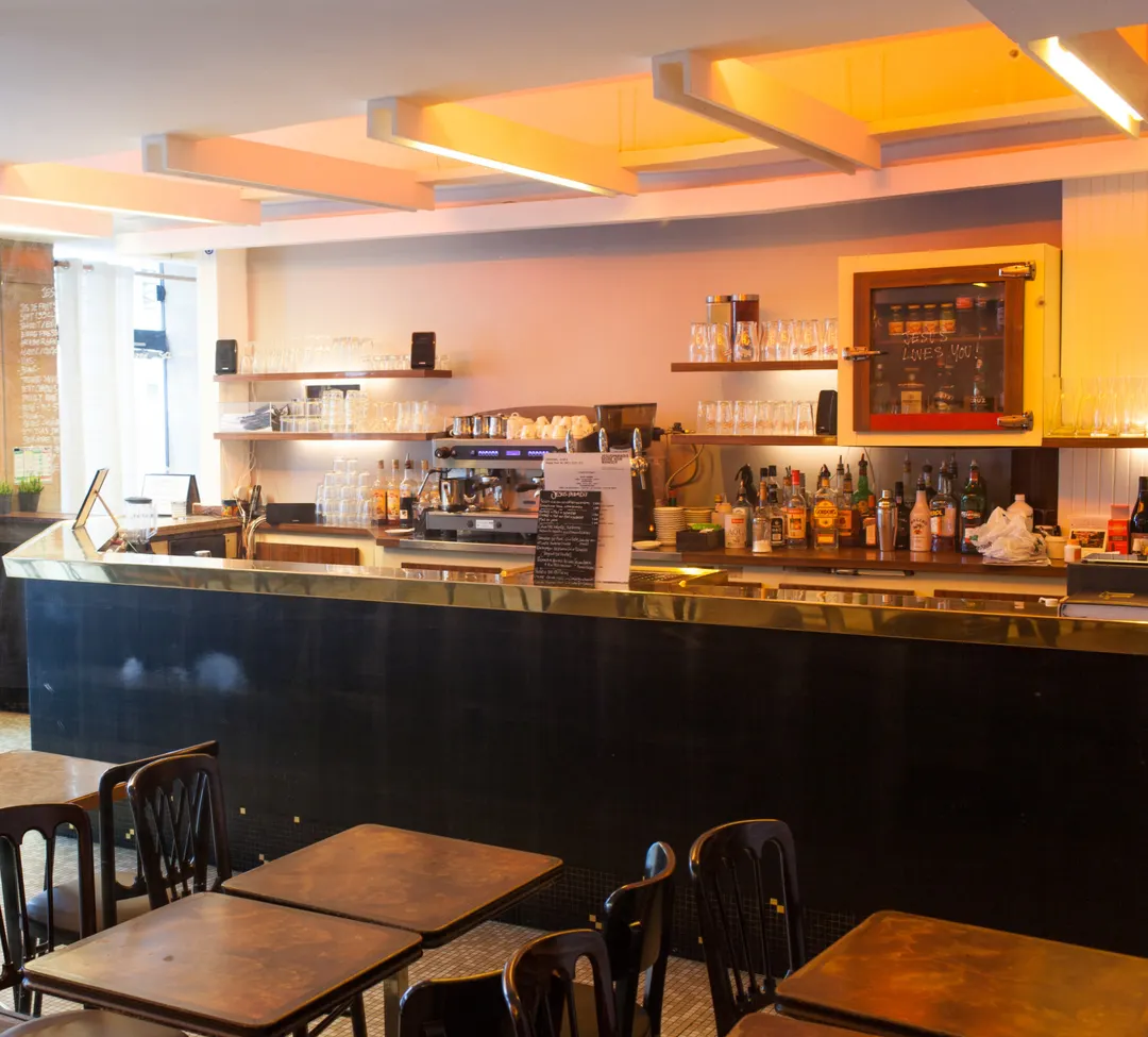 Jésus Paradis Restaurant Bar Paris