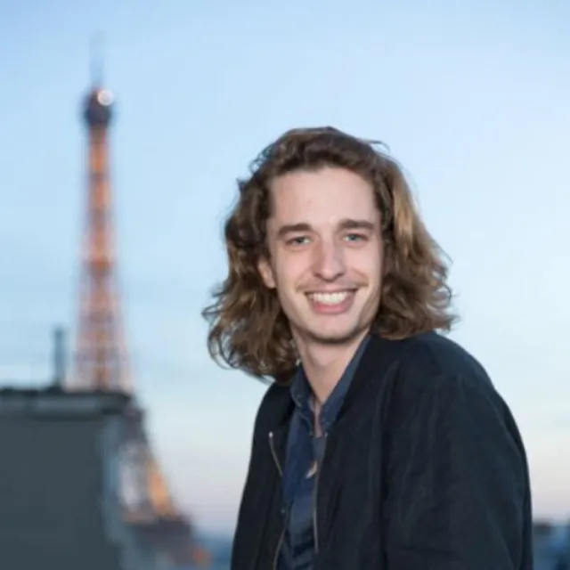 Nicolas B