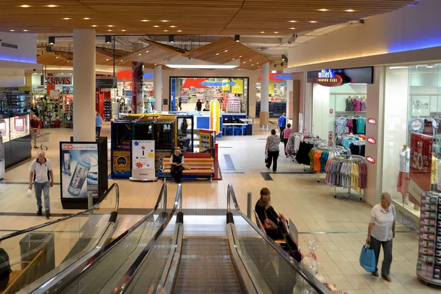 ZTI : bientôt des zones où faire du shopping le dimanche à Paris ?
