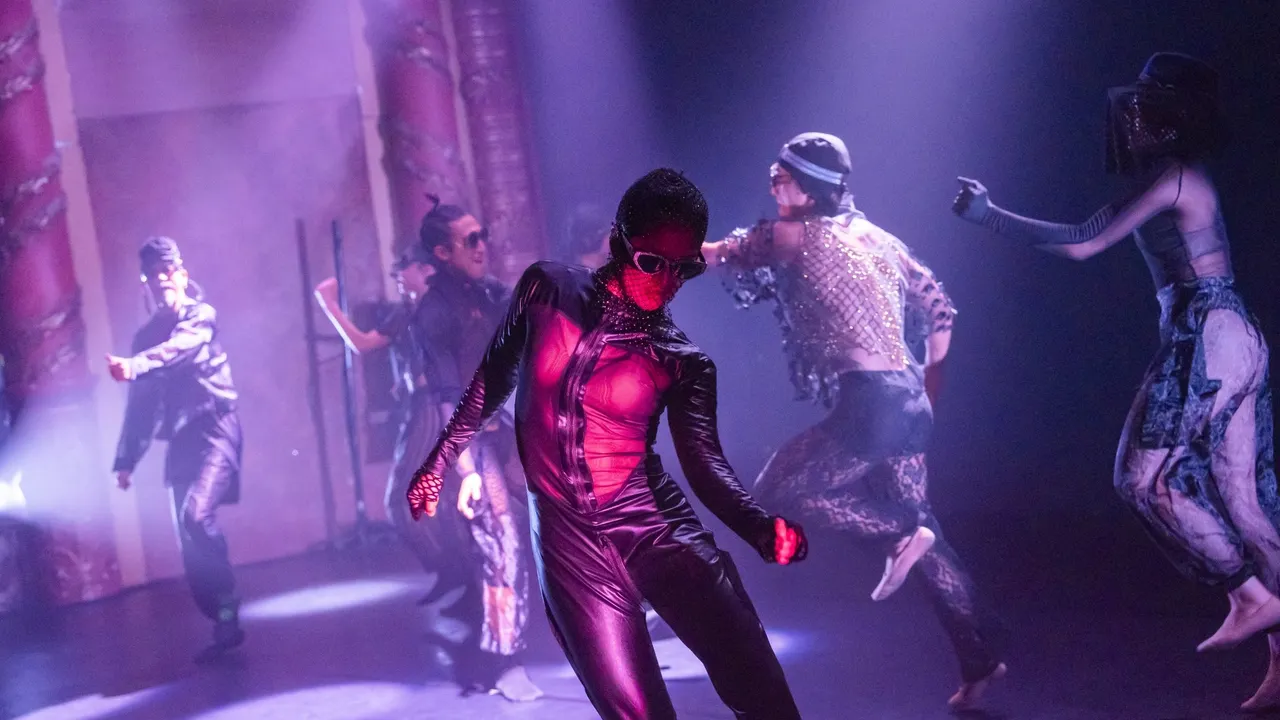 "The Belt" de Ambiguous Dance Company
