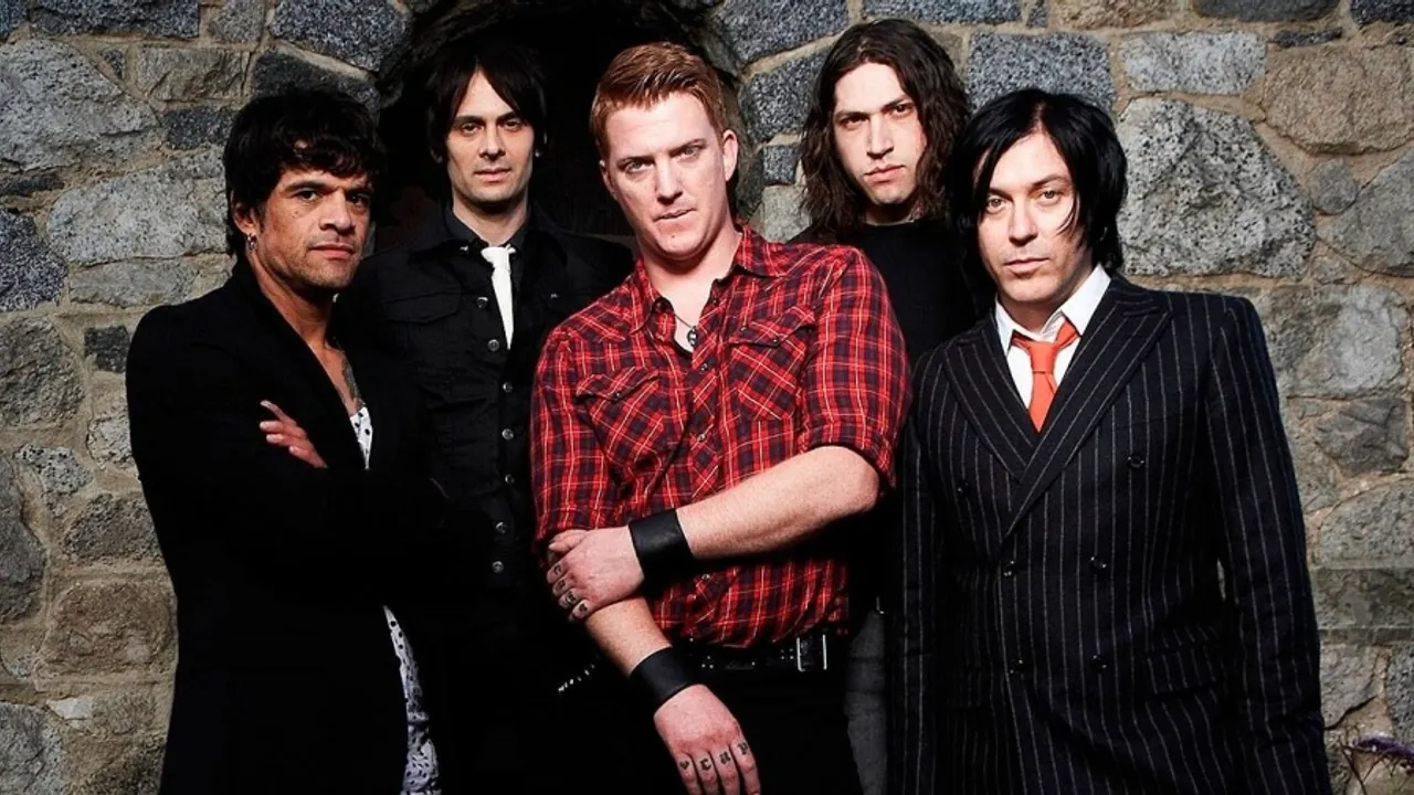 SUNDAY TRIBUTE // QUEENS OF THE STONE AGE