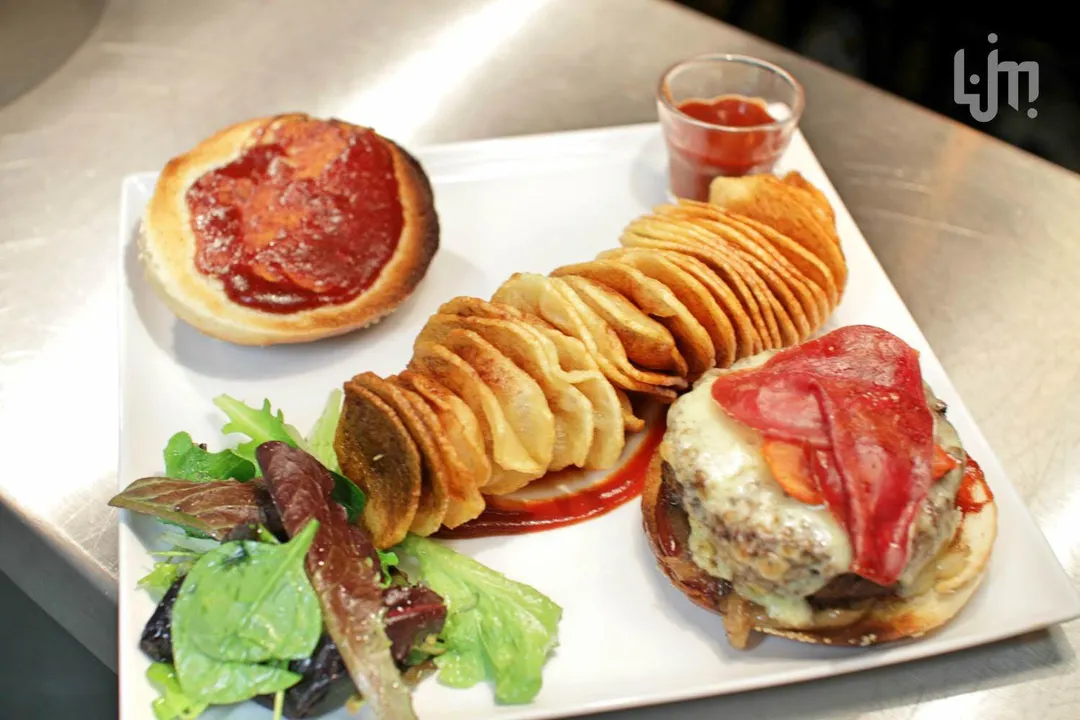 Le Jean Mouloud Restaurant Paris