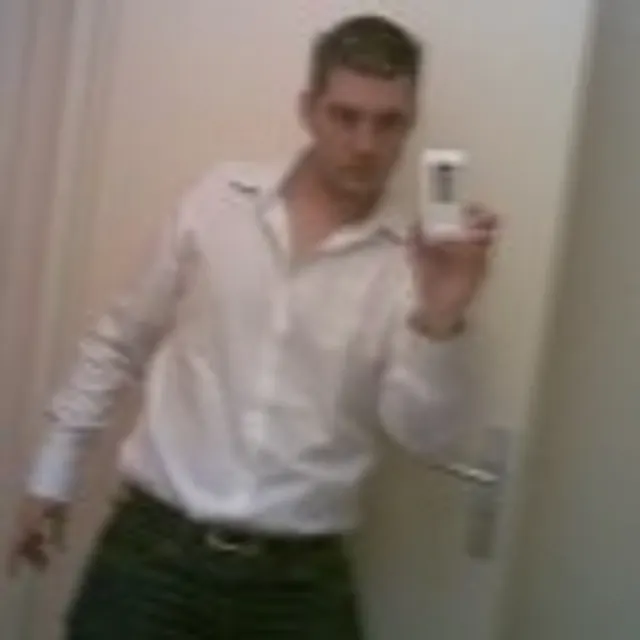 Nicolas -