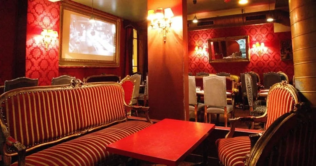 Le Sanz Restaurant Bar Paris
