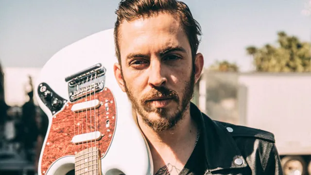 Dennis Lloyd