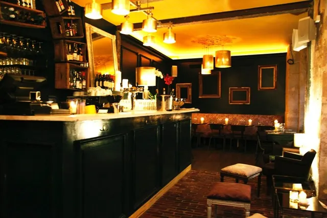 Chez Moustache