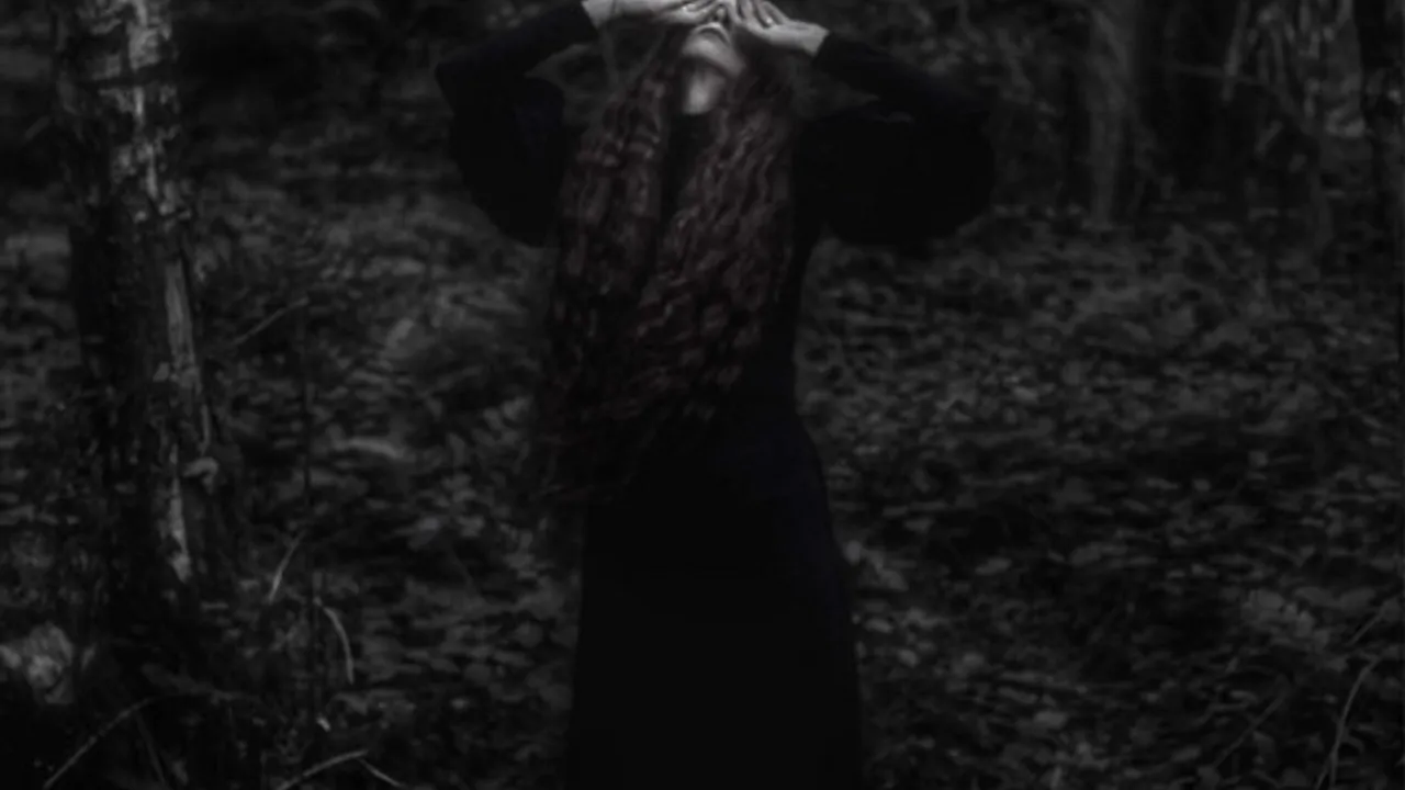 Darkher, Maud The Moth