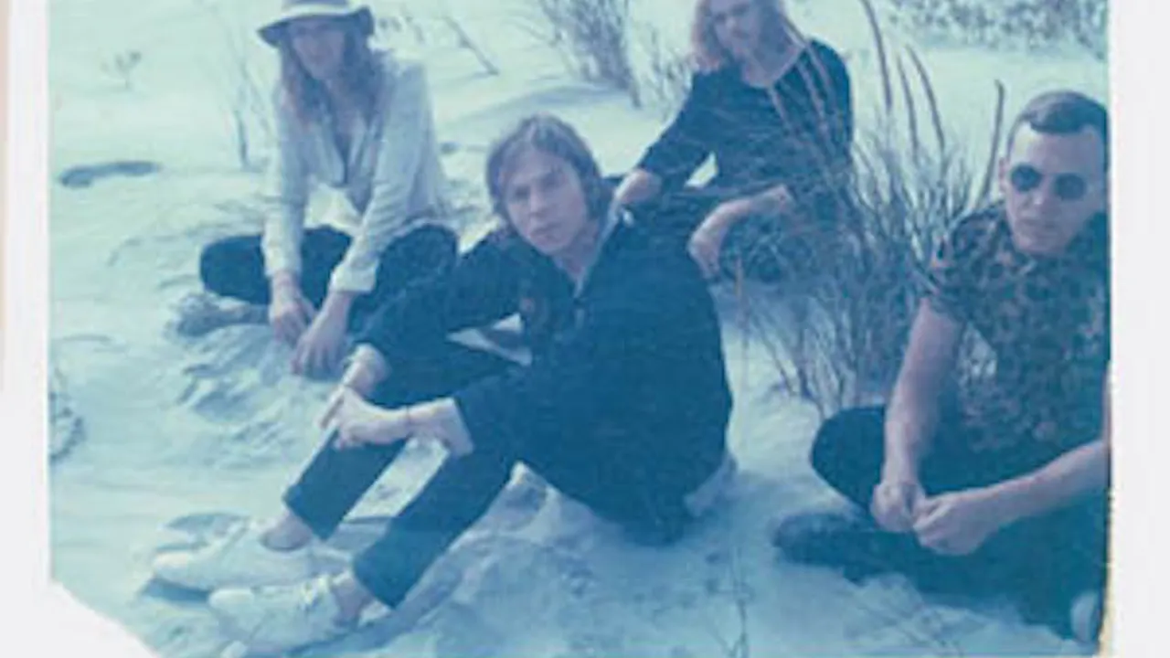 Cage the Elephant