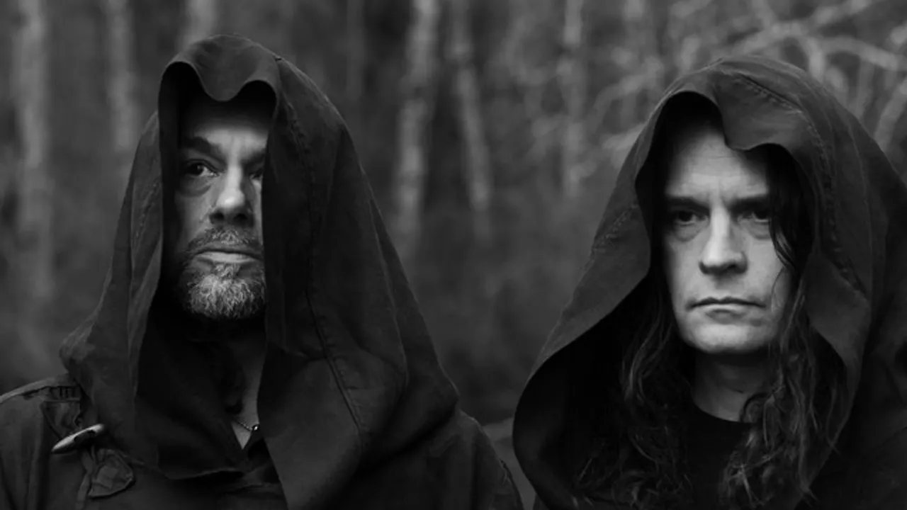 SUNN O)))