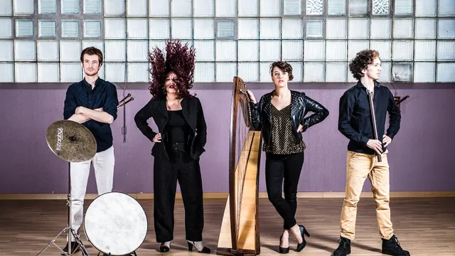 LOLOMIS en concert