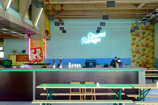 Grand Rivage : le nouveau bar éphémère sous la Cité de la Mode et du Design