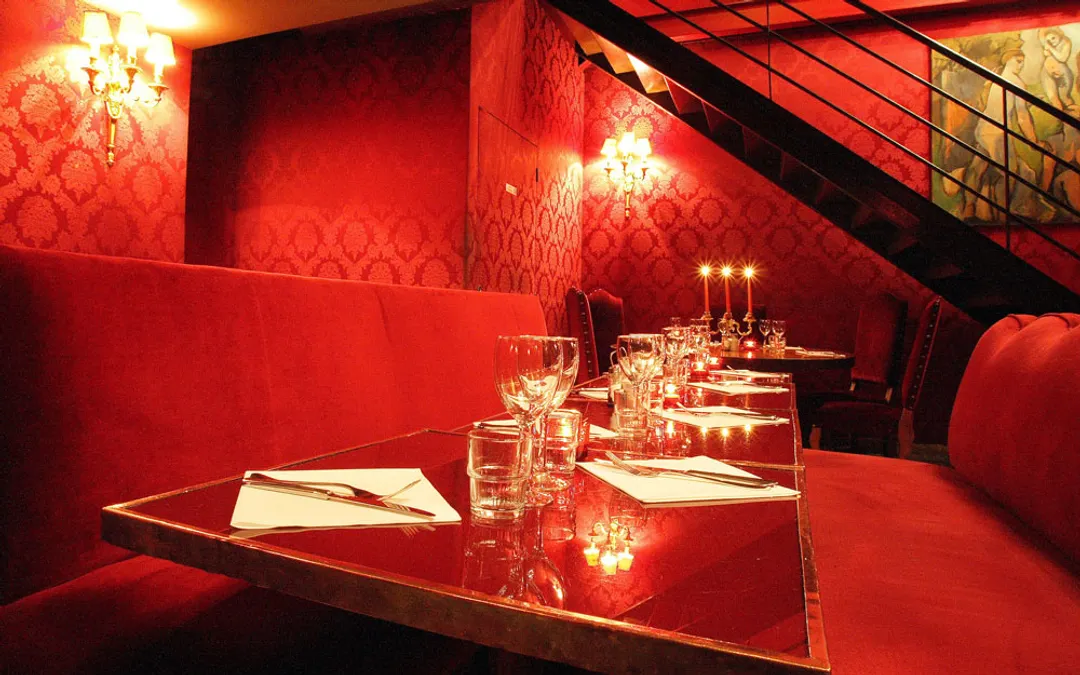 Le Sanz Restaurant Bar Paris