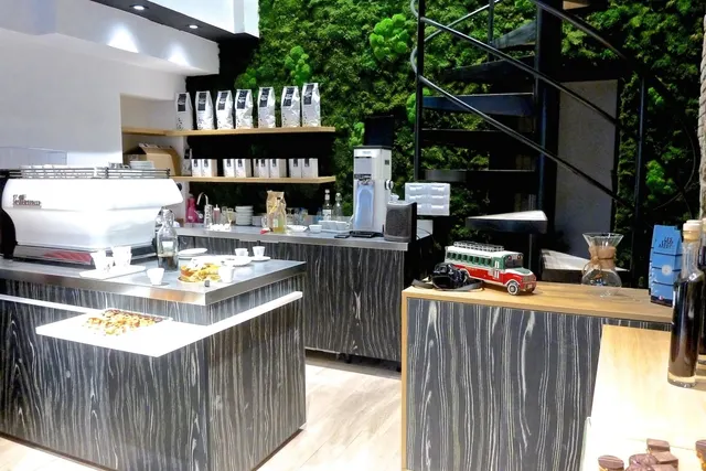 Le café de la Maison Caron déploie ses arômes à République