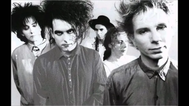 SUNDAY TRIBUTE // The Cure