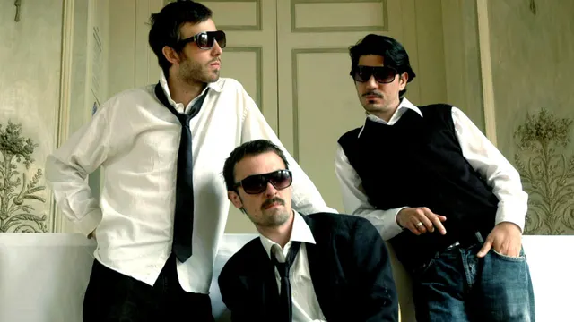 Grandiloquent moustache poesie club