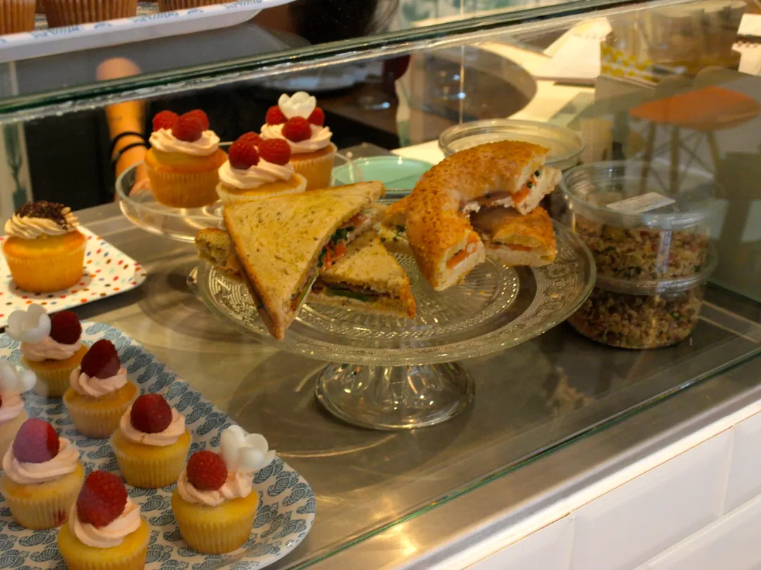 Fairy Cakes Restaurant Shop Paris