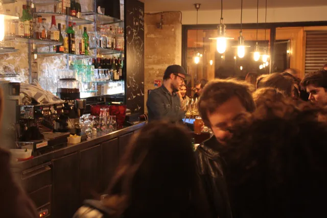 L'Inconnu, le café/bar/club à connaître