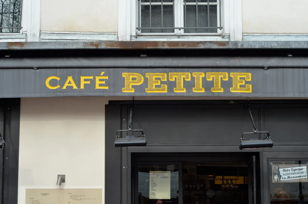 Café Petite Restaurant Paris