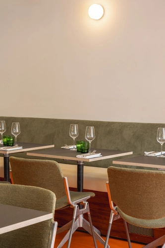 Super Huit Restaurant Paris