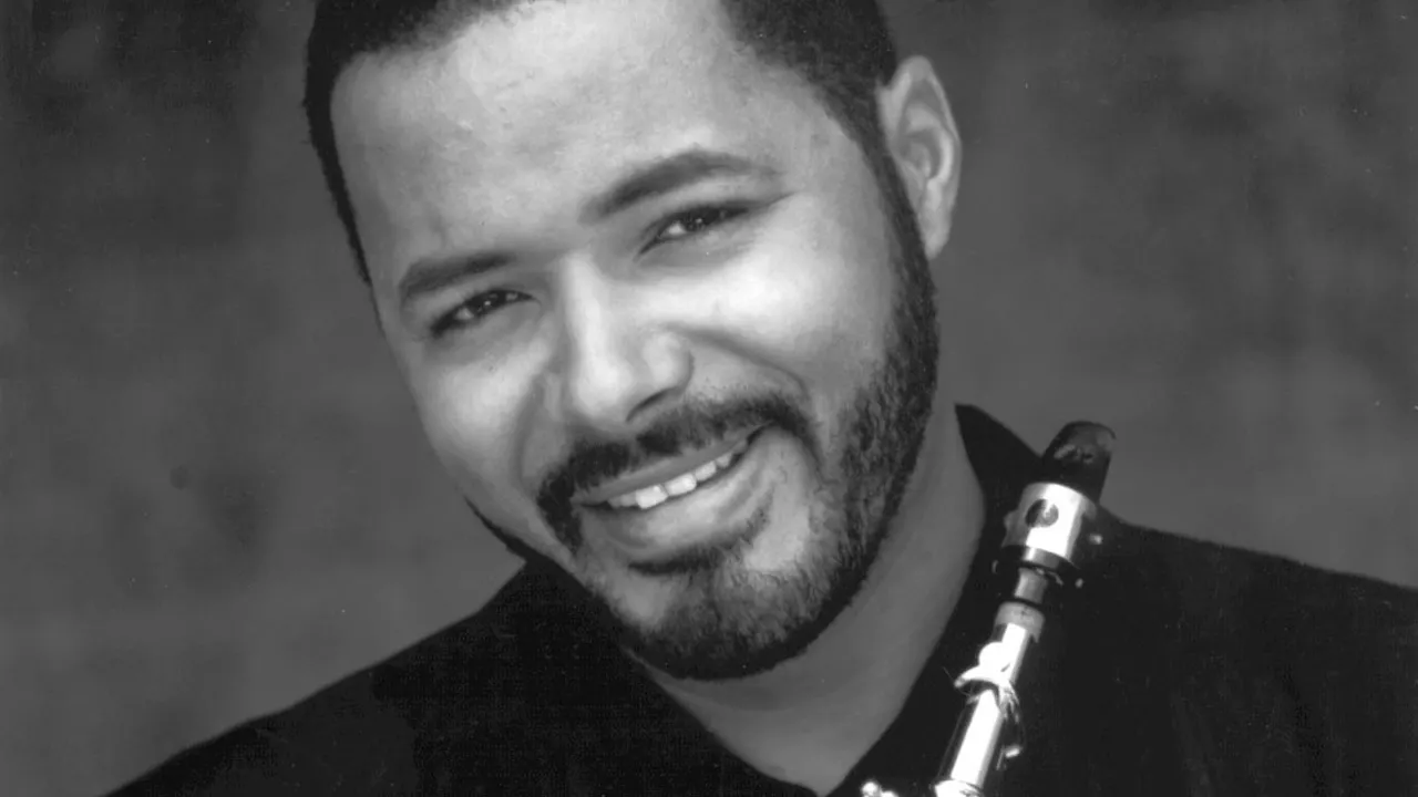 Najee « Under the Moon Over the Sky Tour »