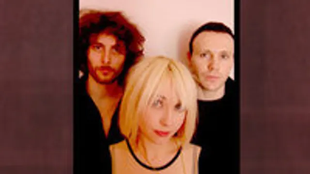 THE JOY FORMIDABLE avec JOHNNY FLYNN et BIKINIANS