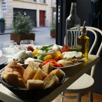Mozzato, Comptoir à Mozzarella
