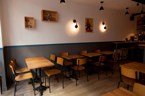 Le Barbiche Restaurant Bar Paris