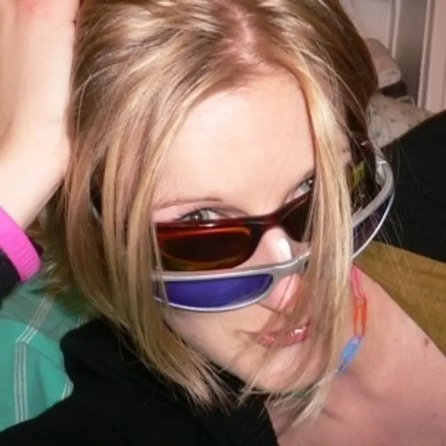 Julie V