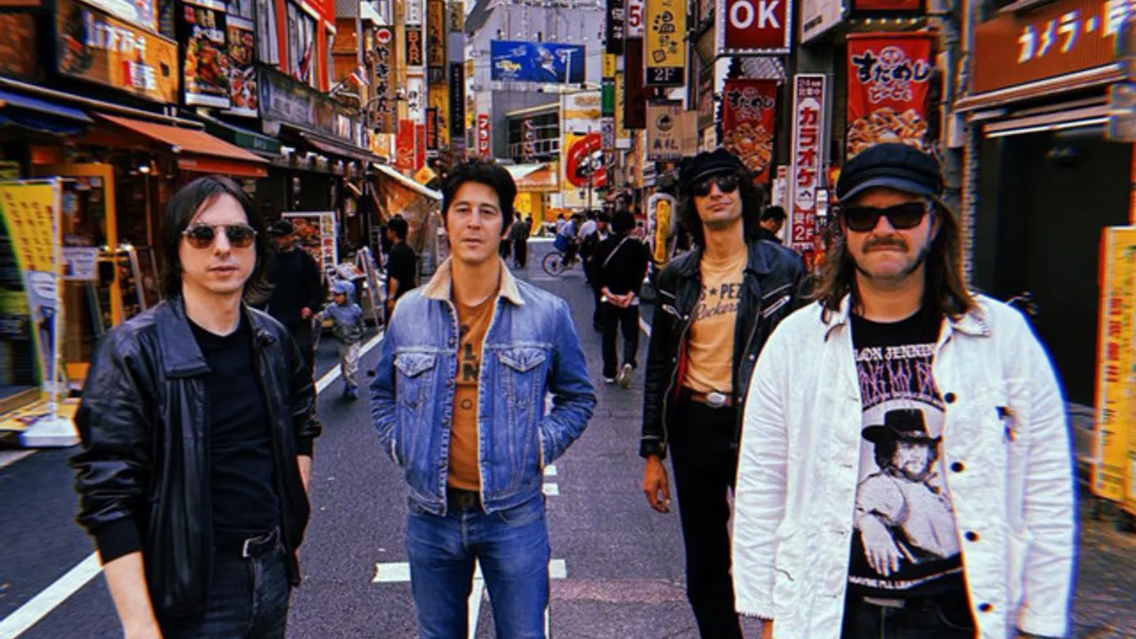 The Peawees, The Speedways, Glitterkick