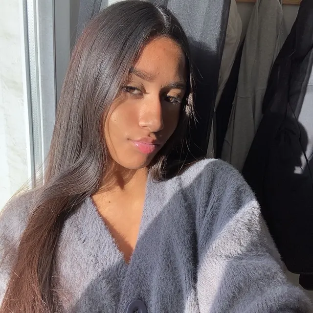 Eva L