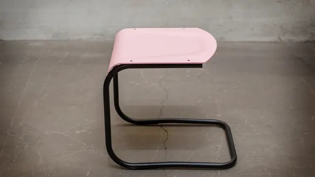Exposition du mobilier tubulaire Slezak