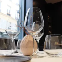 Restaurant H