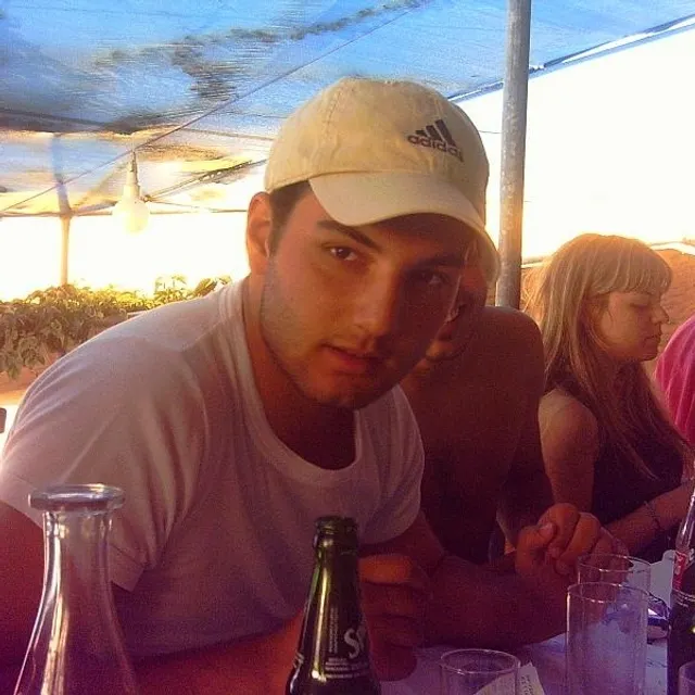 Yannis T