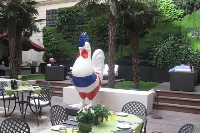 Du bio et du vert dans le patio de l'hôtel Lotti