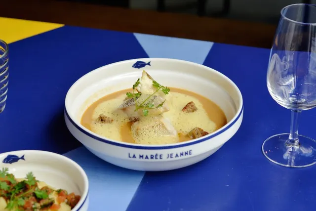 La Marée Jeanne, brasserie de poissons super cool