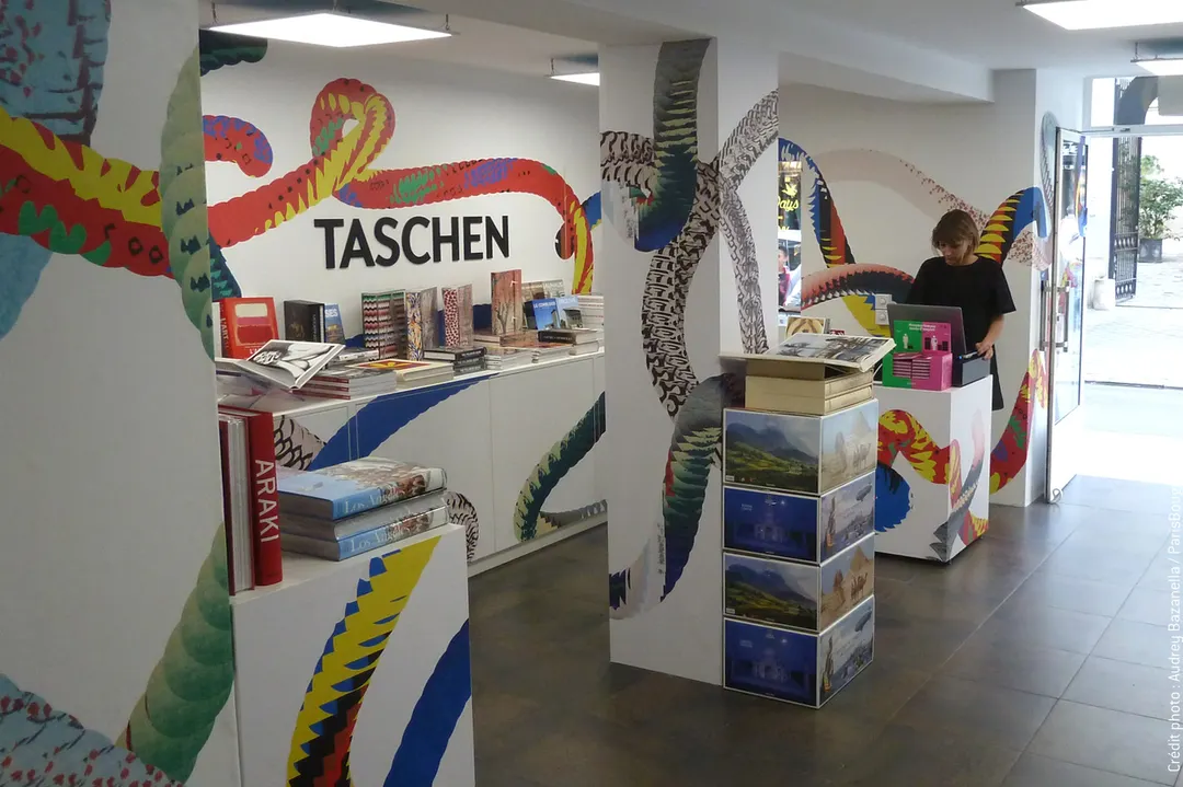 Taschen pop-up store Galerie d'art Shop Paris