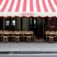 Les Indécises