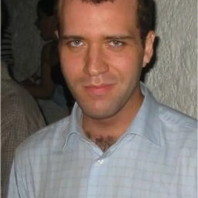 Kais G