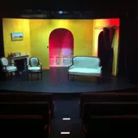 L'Auguste Théâtre