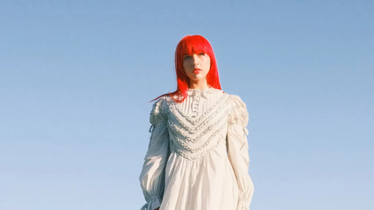 VANA: THE LADY IN RED TOUR